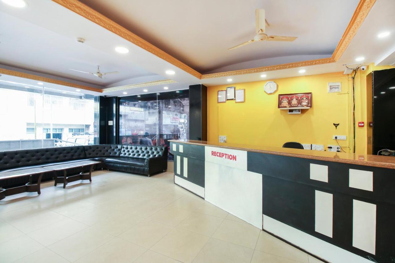 Capital O 71729 Lucky Inn Bangalore Bagian luar foto
