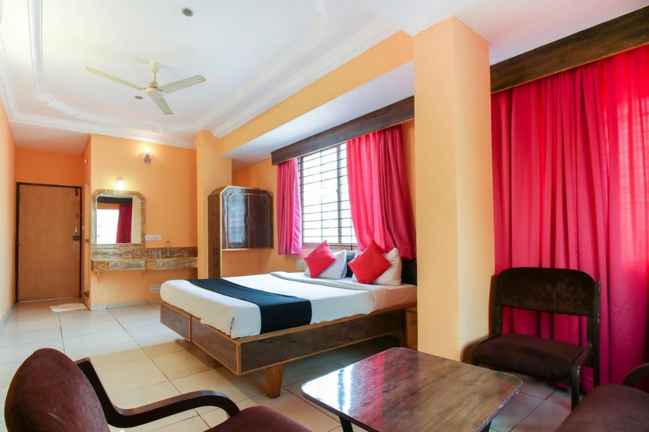 Capital O 71729 Lucky Inn Bangalore Bagian luar foto