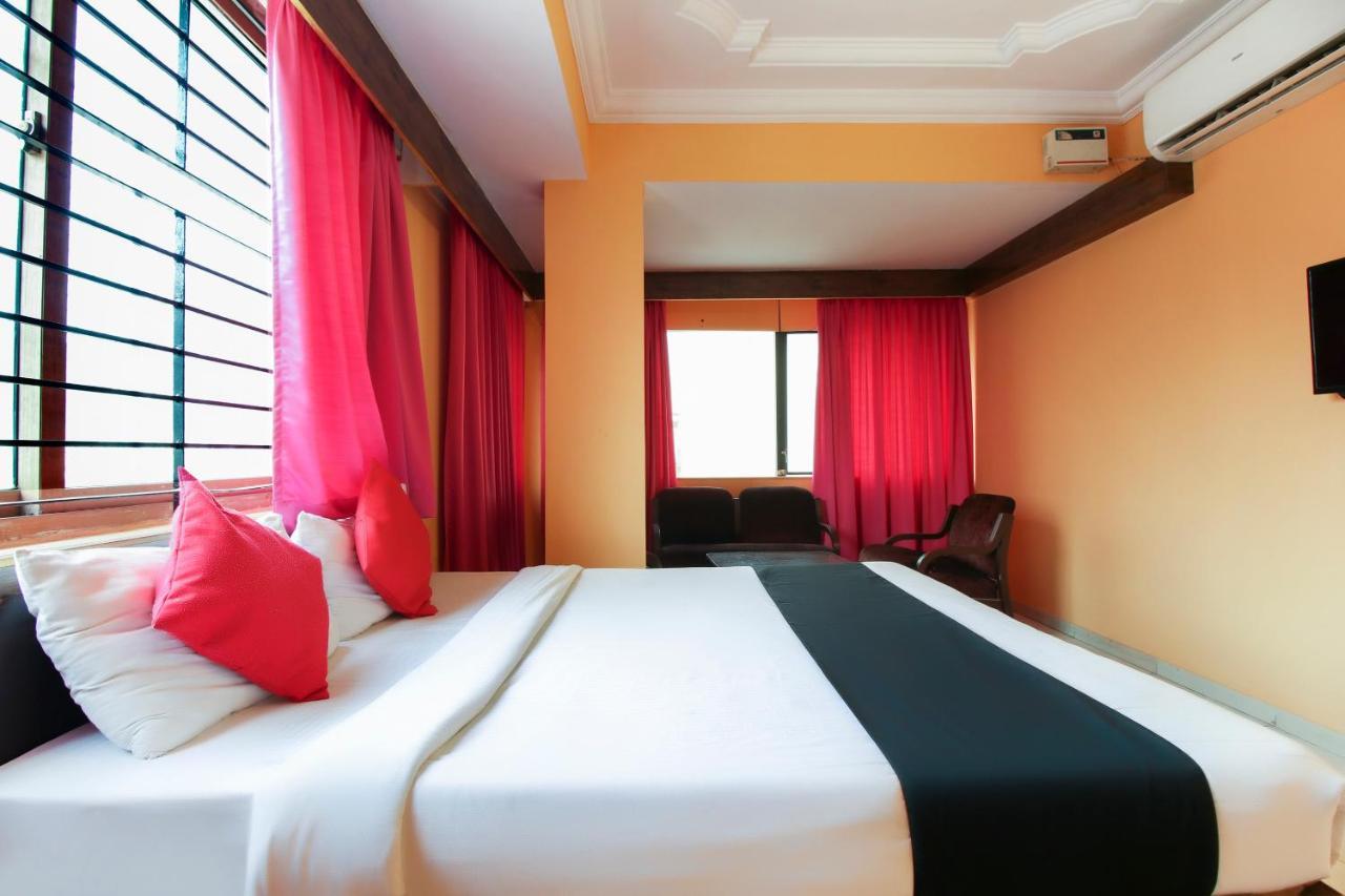 Capital O 71729 Lucky Inn Bangalore Bagian luar foto