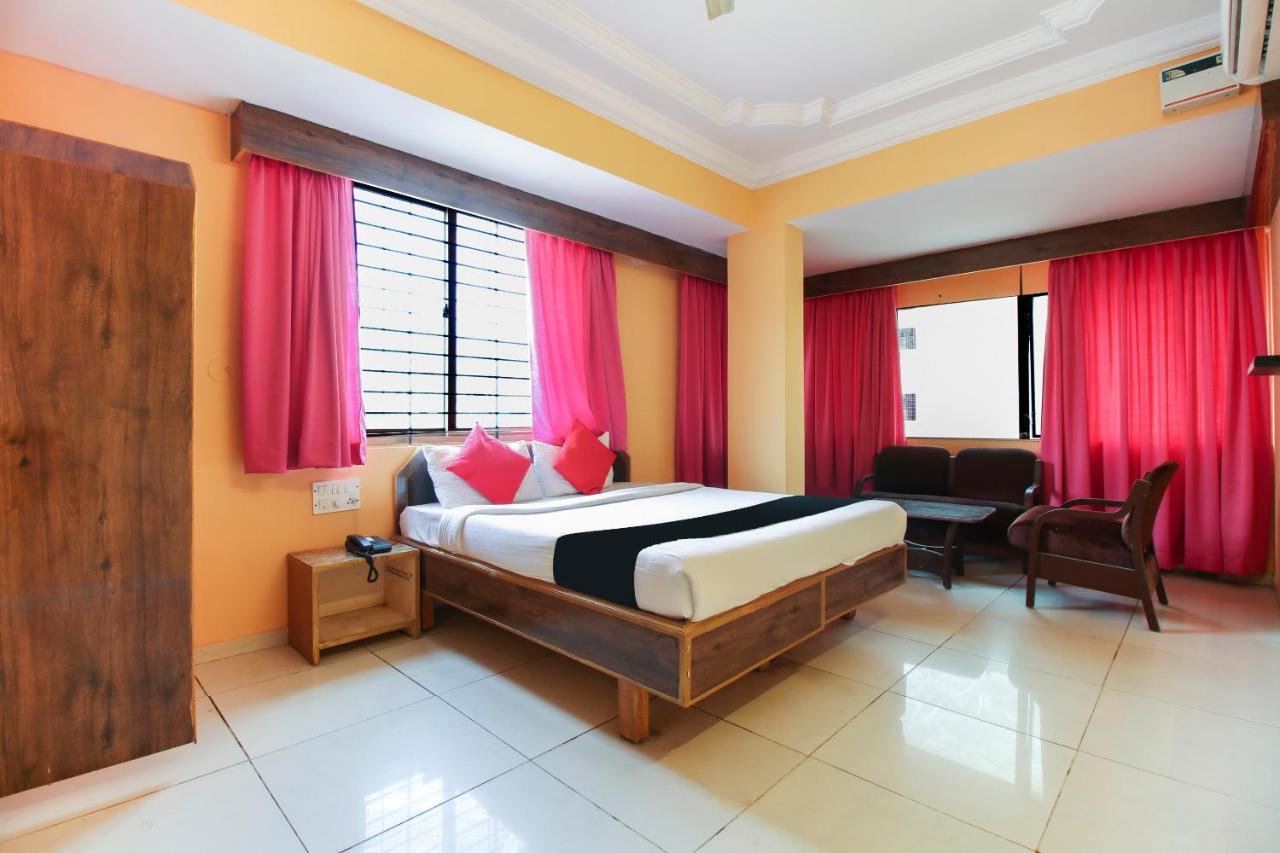Capital O 71729 Lucky Inn Bangalore Bagian luar foto